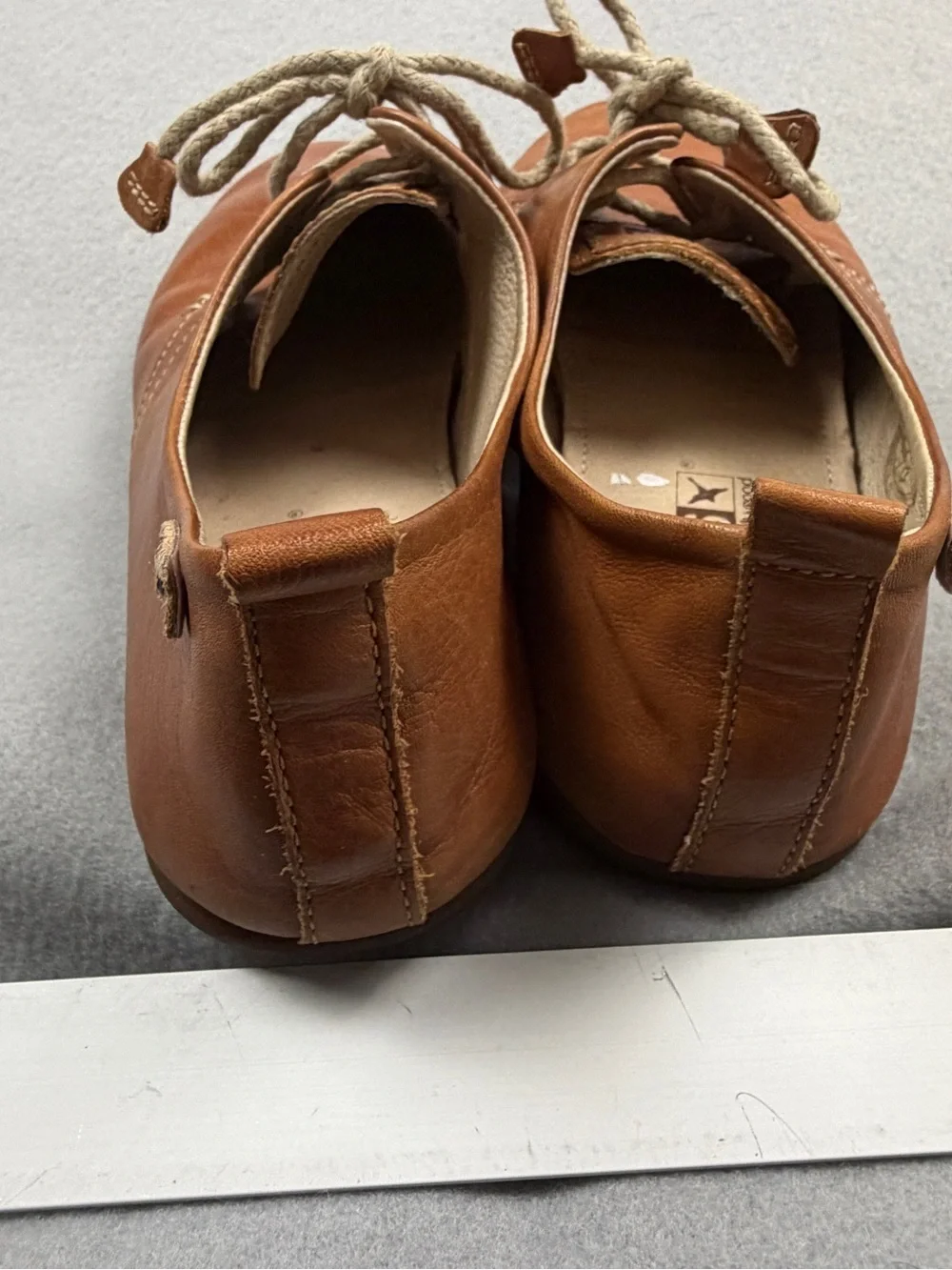 Pikolinos Calabria W9K-4985 Brandy Leather Lace-Up Flats Size 36